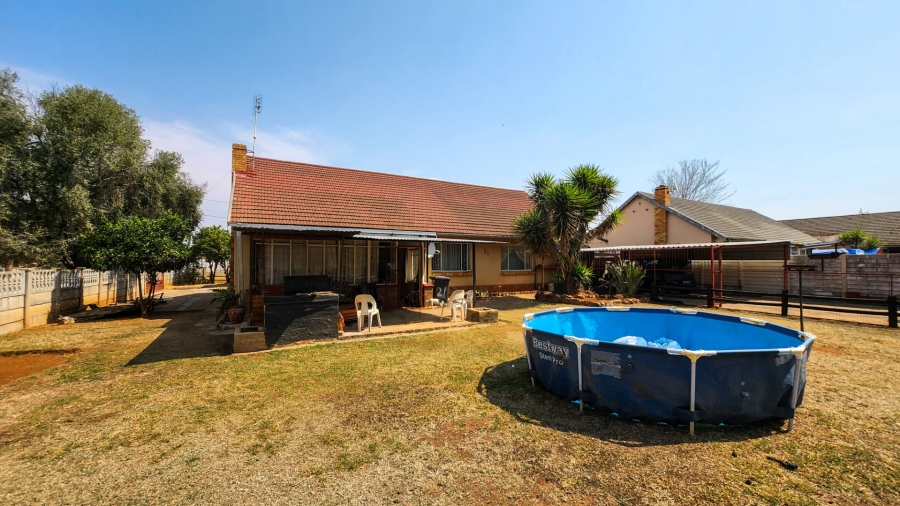 3 Bedroom Property for Sale in Stilfontein Ext 1 North West